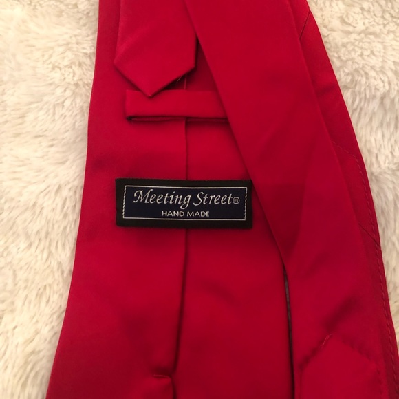 Meeting Street Silk red tie - Picture 2 of 2